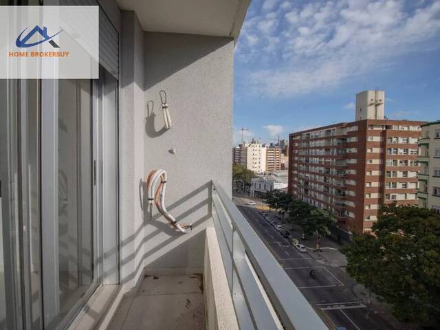 #AG221C - Apartamento para Venta en Montevideo - UY-MO