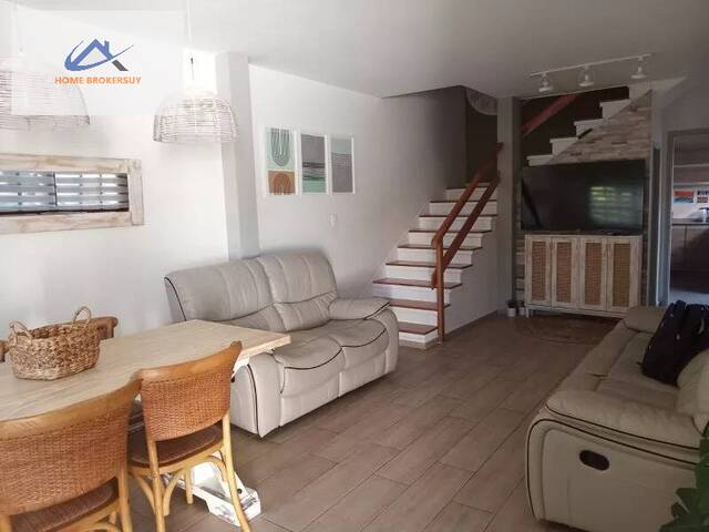 #MA306C - Casa para Venta en Montevideo - UY-MO - 1