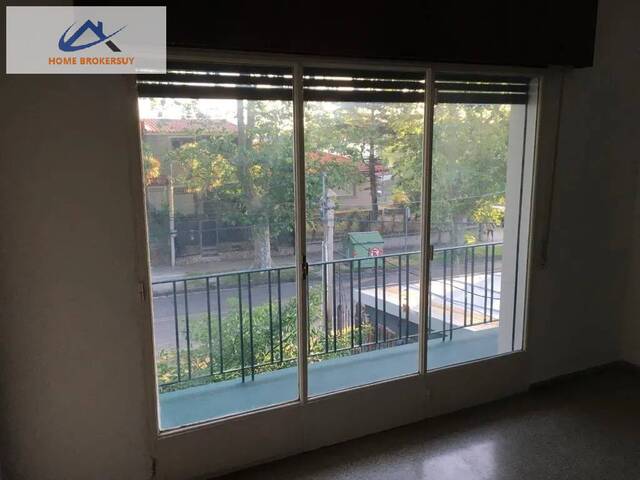 #MA1466 - Casa para Alquiler en Montevideo - UY-MO - 2