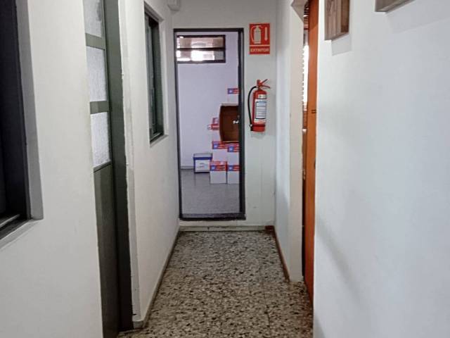 Conjunto Comercial para Venta en Montevideo - 4