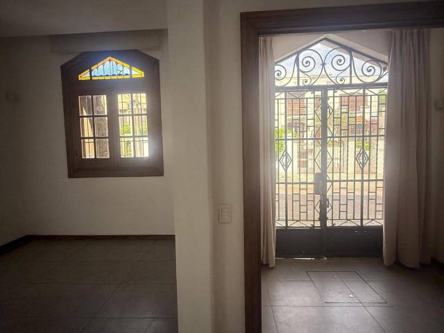 #PC1467 - Casa para Alquiler en Montevideo - UY-MO - 1