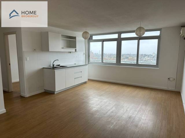 #PB2212 - Apartamento para Venta en Montevideo - UY-MO - 1
