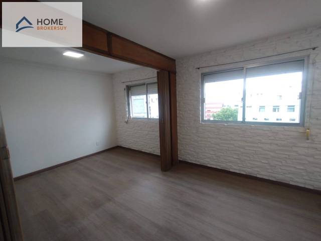 #CE2213 - Apartamento para Alquiler en Montevideo - UY-MO
