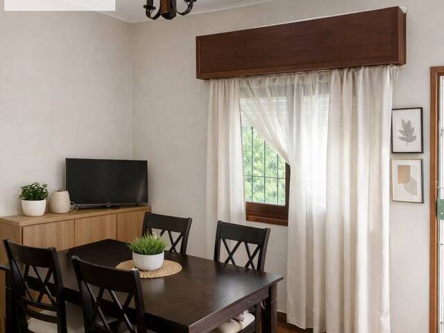 #BU2084 - Casa para Venta en Montevideo - UY-MO