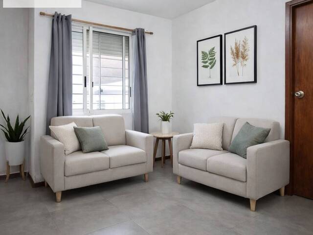 #MN2237C - Casa para Venta en Montevideo - UY-MO - 2