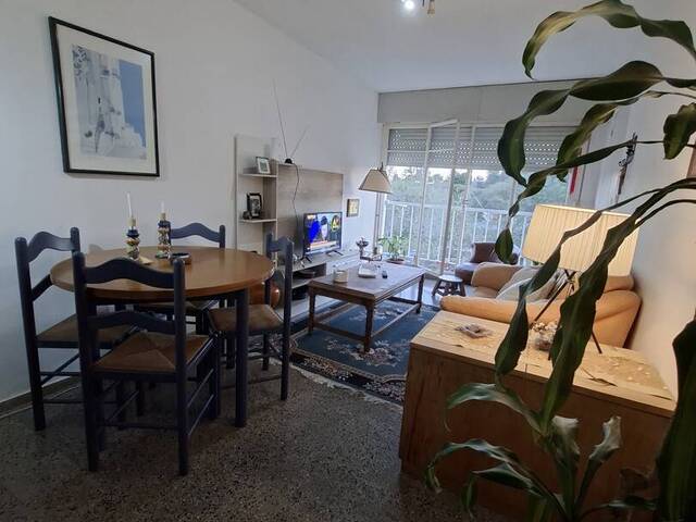 #BU2244 - Apartamento para Alquiler en Montevideo - UY-MO - 2