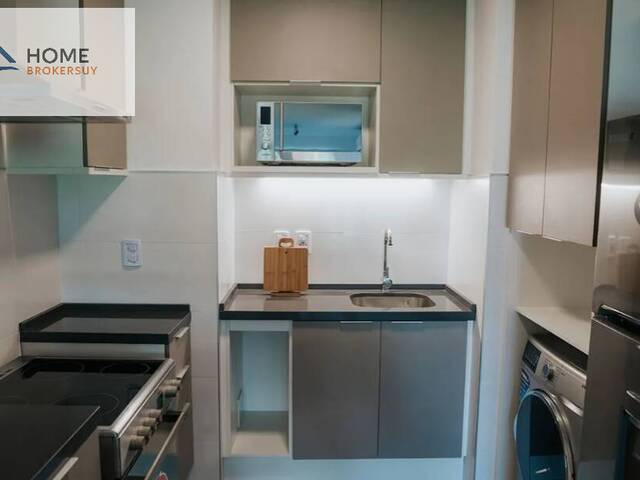 #CE2263 - Apartamento para Alquiler en Montevideo - UY-MO