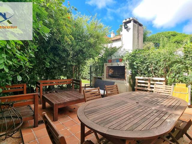 #CA1455 - Casa para Venta en Montevideo - UY-MO - 1